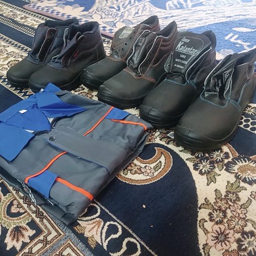 کفش ایمنی ولباس کار
