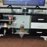 میز تلویزیون در حد نو