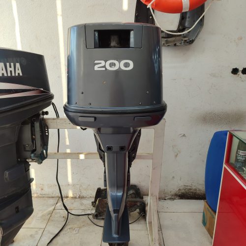 موتور قایق 200درحد صندوک
