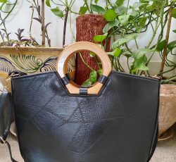 کیف زنانه بزرگ دسته چوبی کاملا نو