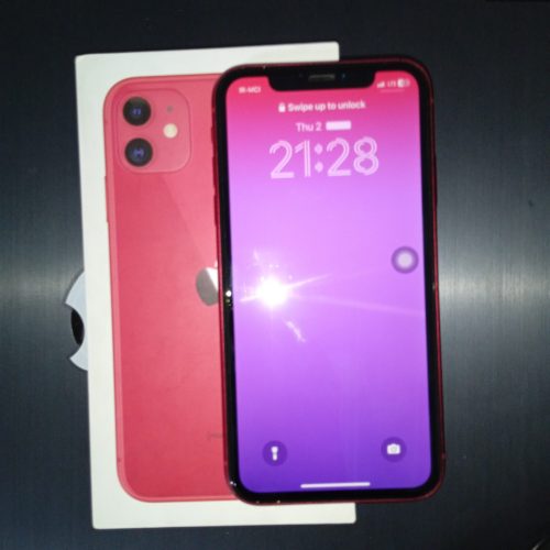آیفون 11 قرمز 128 در حد نو