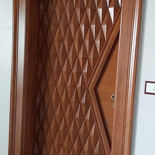 نجار نصاب درب وچهارب با 20 سال سابقی کاری