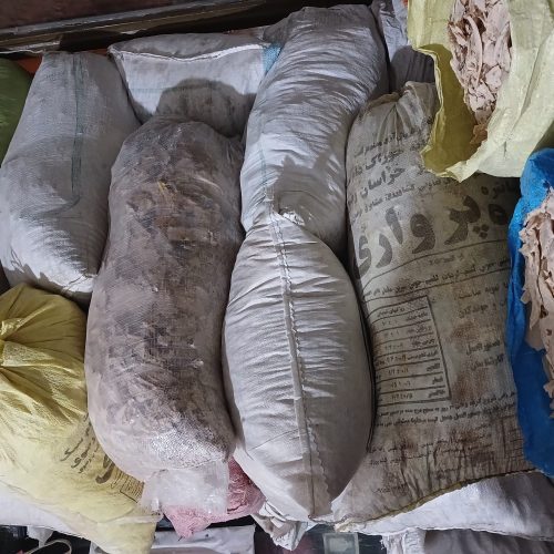 نان خشک فروشی