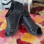 کفش پاشنه دار مجلسی، صندل