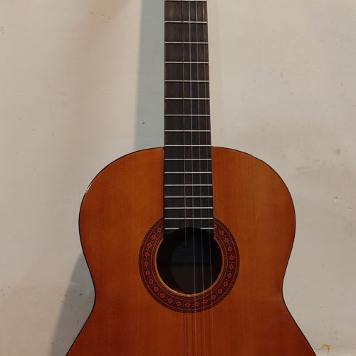 گیتار کلاسیک مدل c 40 یاماها