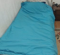 تخت تک‌نفره