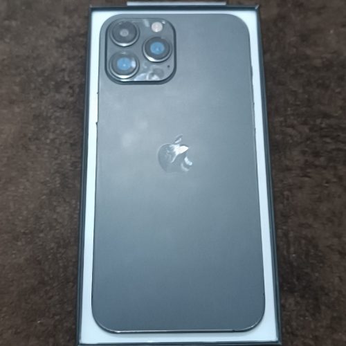 ایفون 13 پرو مکس فیک حافظه داخلی 256گیگ بی خطو خش نو همراه با شارژر و دو عدد کابل نو