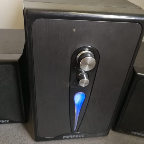 ,اسپیکر و مانیتور سلام