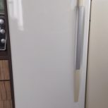 یک یخچال عادی جنرال استیل یک عدد یخچال تمام فریزر دونار