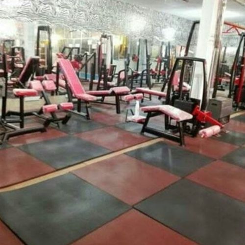 وسایل  ورزشی  باشگاه