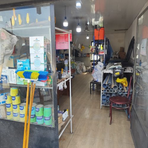 فروش تمام اجناس ابزارآلات و لوله اتصالات و لوازم برق و رنگ