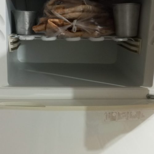 یخچال جدید کرفتم به کار نمیاد این یخچال