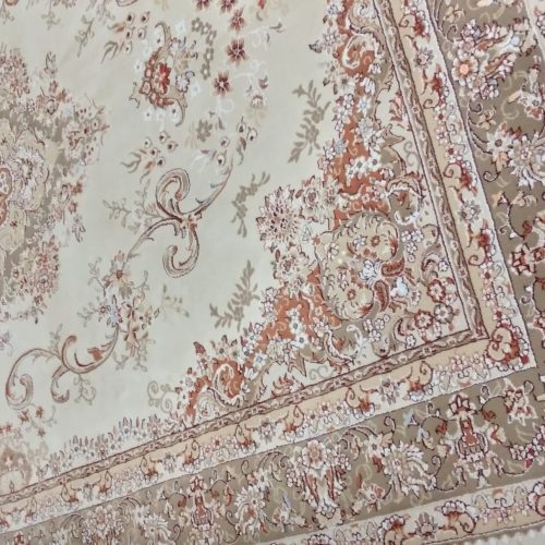 دو جفت فرش کرم و دوتا فرش تکی