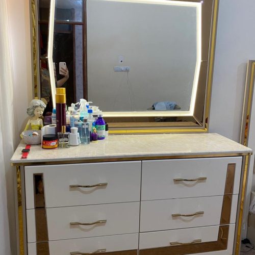 آینه و کنسول