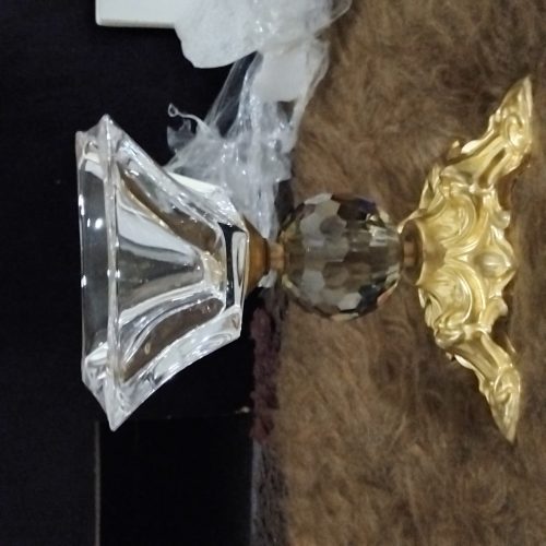 تعدادی لوازم دکوری لوکس منزل زیر قیمت بازار به فروش میرسد