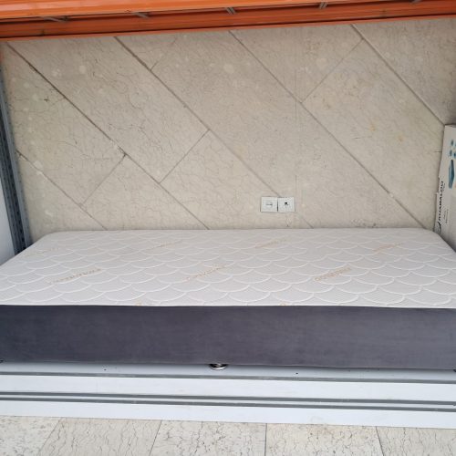 به علت تغیر شغل تختخواب (باکس ساده) زیر قیمت کارخانه به فروش میرسد