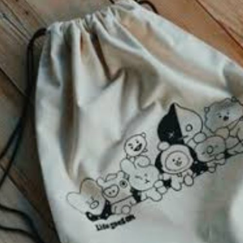 نقاشی رویه پارچه و نقاشی رویه بوم وفتوشاپ