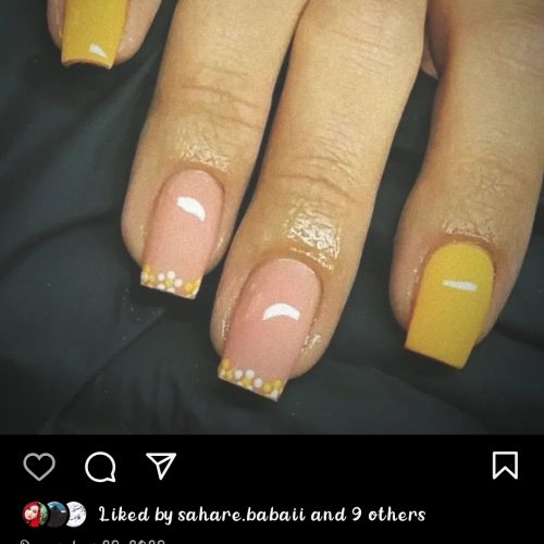 ارائه و کاشت ناخن.