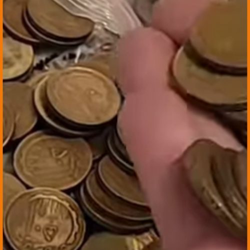 سکه های 50ریالی زردکه به آهنربابچسبه