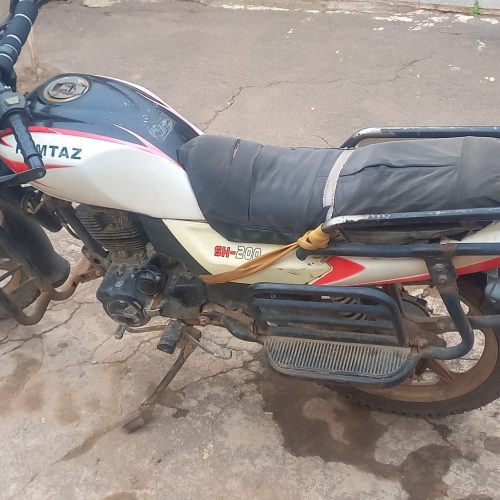 موتورسیکلت همتاز 200