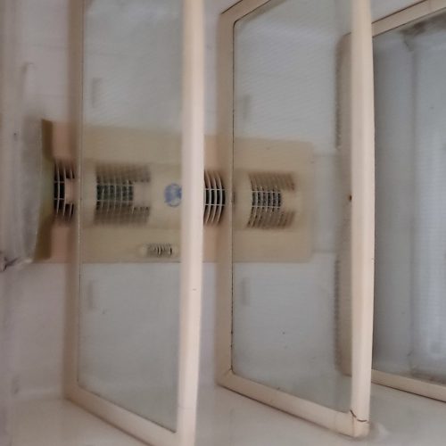 یخچال و فریزر بالا فریزر پایین خچال