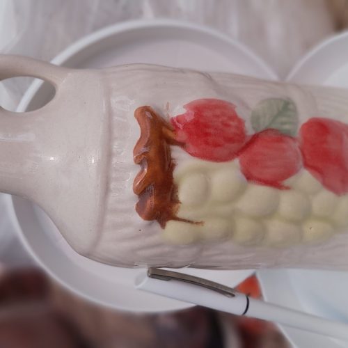 بطری آب سفالی