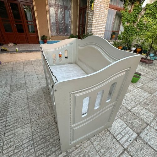تخت کودک همراه با تشک