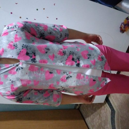 4 دست لباس دخترانه مرتب و تمیز فقط یکی دو بار پوشیده شده