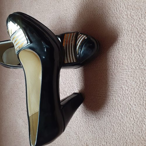 کفش و لباس مجلسی مادردختر