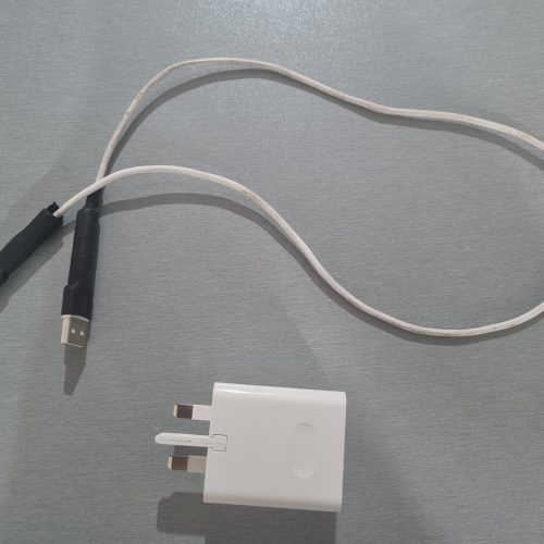 سری شارژر همراه با کابل