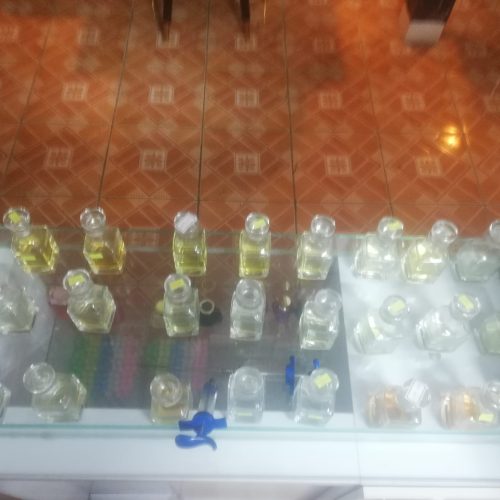 عطر و میزعطر