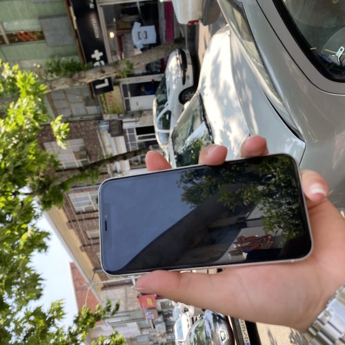 ایفون 11 رنگ سفید