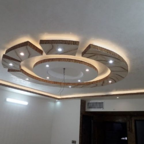 نقاش ساختمان و درب و پنجره