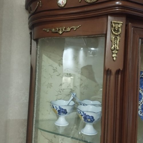 ویترین چوبی