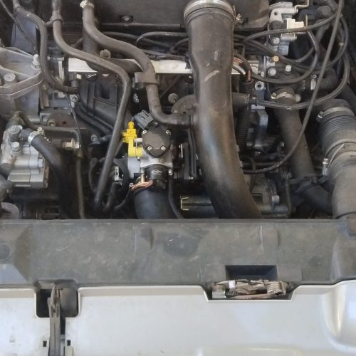 پژو 405بدنه سالم فقط آفتاب سوختگی داره