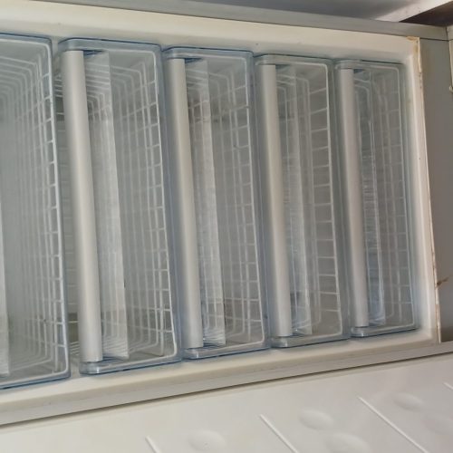 یخچال فروشی