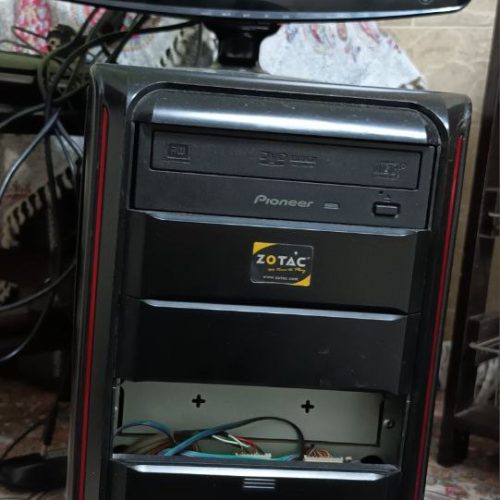 کامپیوتر لوازم تکمیل