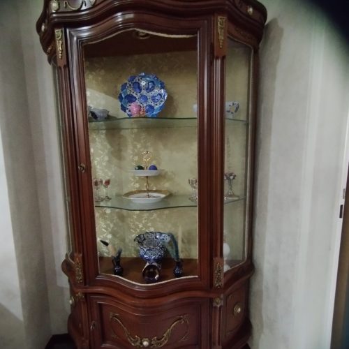 ویترین چوبی