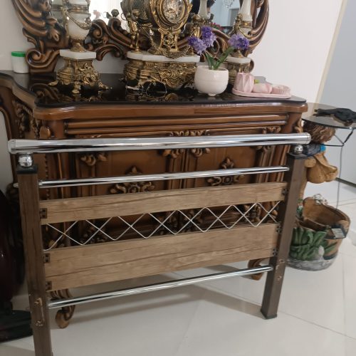 کشو های جادار و تخت مجکم