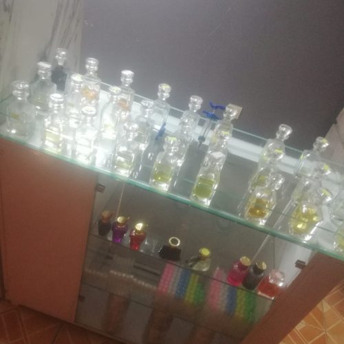 عطر و میزعطر