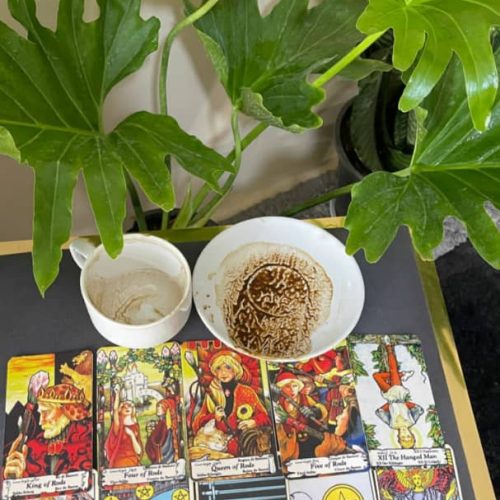 فال تاروت و قهوه