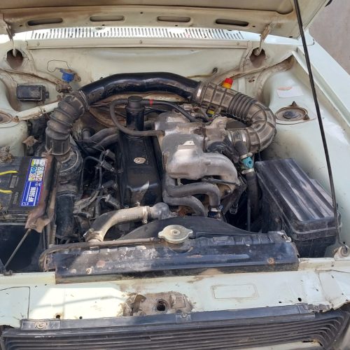 پیکان وانت تمیز مدل87مرتب