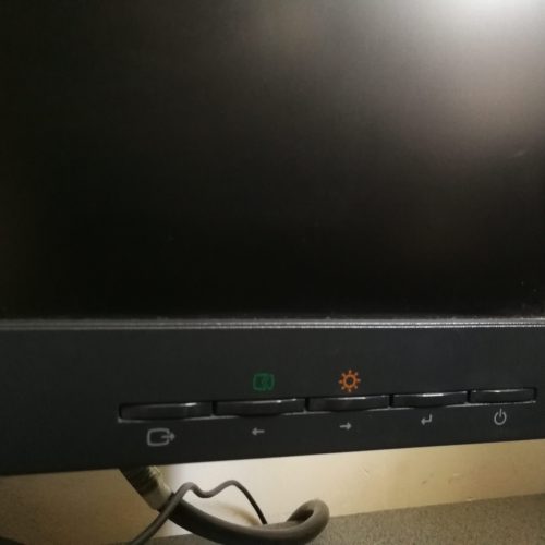 ,اسپیکر و مانیتور سلام