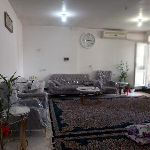 . فول امکانات.انبار.پارکینگ بدون مزاحم.حیاط پشت