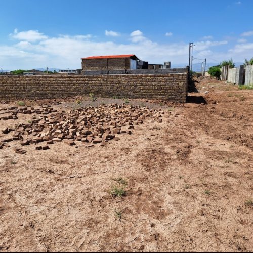 300 متر زمین مسکونی داخل طرح و درای سند تک و مجوز ساخت و انشعابات کامل