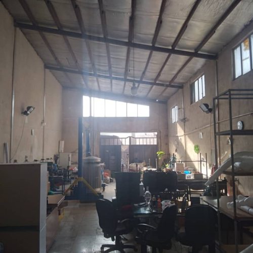 150 متر محیط سوله 7 متر ارتفاع 20 متر حیاط