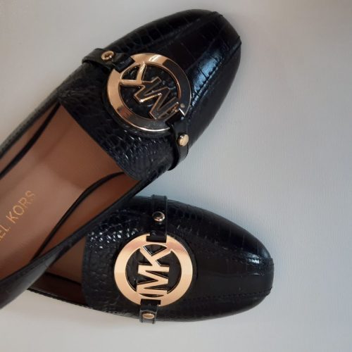 کفش کالج زنانه