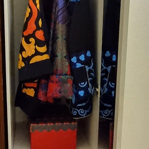 سرویس راحتی و کمد آرایشی و لباس