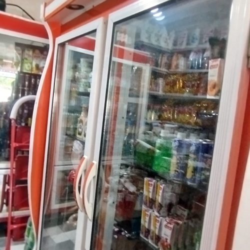 یخچال. ودرب  در حد