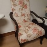 فروش 2 عدد مبل دسته چوبی و 1 تخت فرفوژه